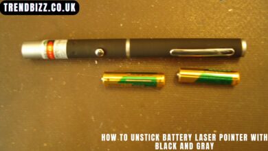 How to Unstick Battery Laser Pointer with Black and Gray